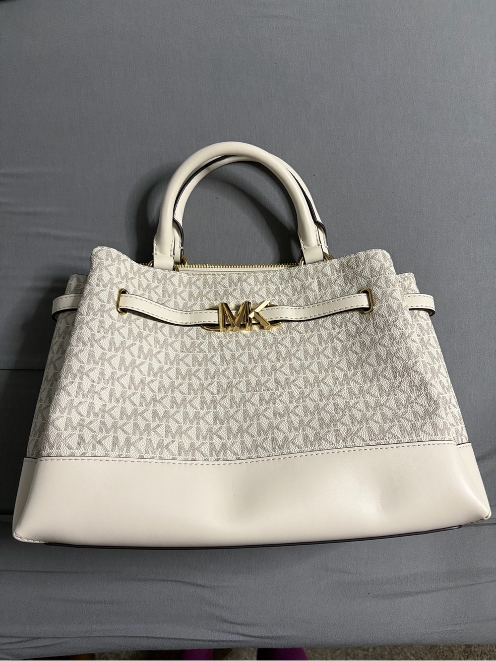 NWT Michael Kors Reed Large Belted Satchel in Light Cream with Gold Hardware